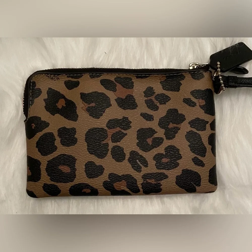 Sacred Heart Cheetah Wristlet - Picture 4 of 5